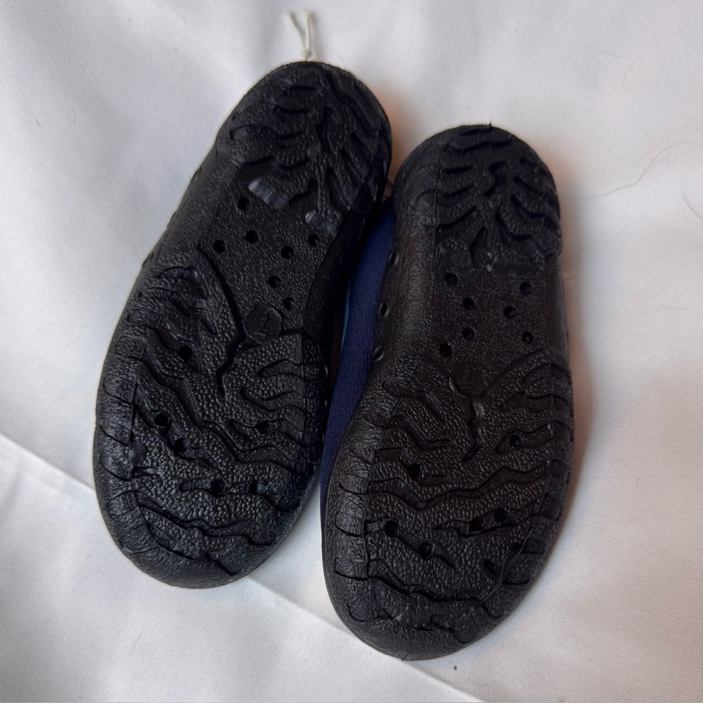 NWOT Children's Water Shoes - Navy and Teal - Picture 2 of 4